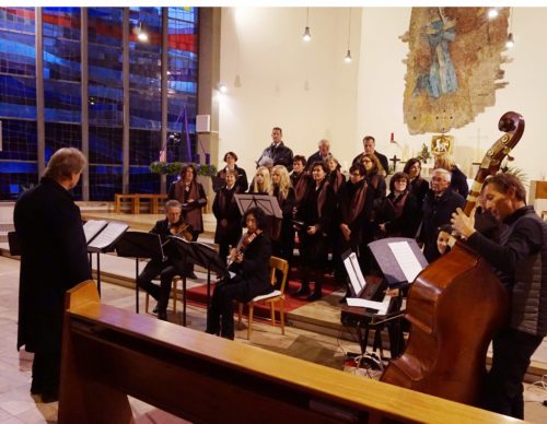 Vocalklang Weißenstein mit Streichergruppe Weißenstein (© Foto: Peter Ruptsch)