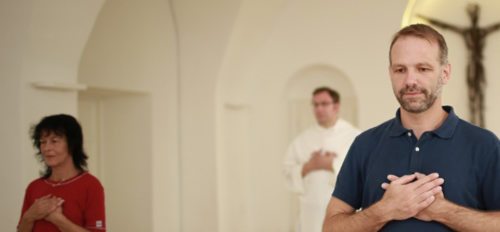 Jahrhunderte schlummerte sie im Verborgenen, jetzt wird sie wieder lebendig: die Traditionelle Europäische Medizin (TEM). Der Theologe Karl-Heinz Steinmetz im SONNTAG-Gespräch über Medizin, die aus dem Wissen von Jahrtausenden schöpft, wie sie heute angewendet wird und die TEM-Seminare im Stift St. Georgen/Längsee. (© Foto: TEM-Institut) Jahrhunderte schlummerte sie im Verborgenen, jetzt wird sie wieder lebendig: die Traditionelle Europäische Medizin (TEM). Der Theologe Karl-Heinz Steinmetz im SONNTAG-Gespräch über Medizin, die aus dem Wissen von Jahrtausenden schöpft, wie sie heute angewendet wird und die TEM-Seminare im Stift St. Georgen/Längsee. (© Foto: TEM-Institut)