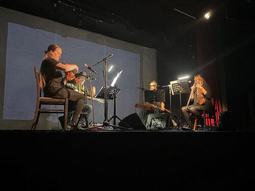 Bildunterschrift (Bildrechte sind zwingend anzugeben!)