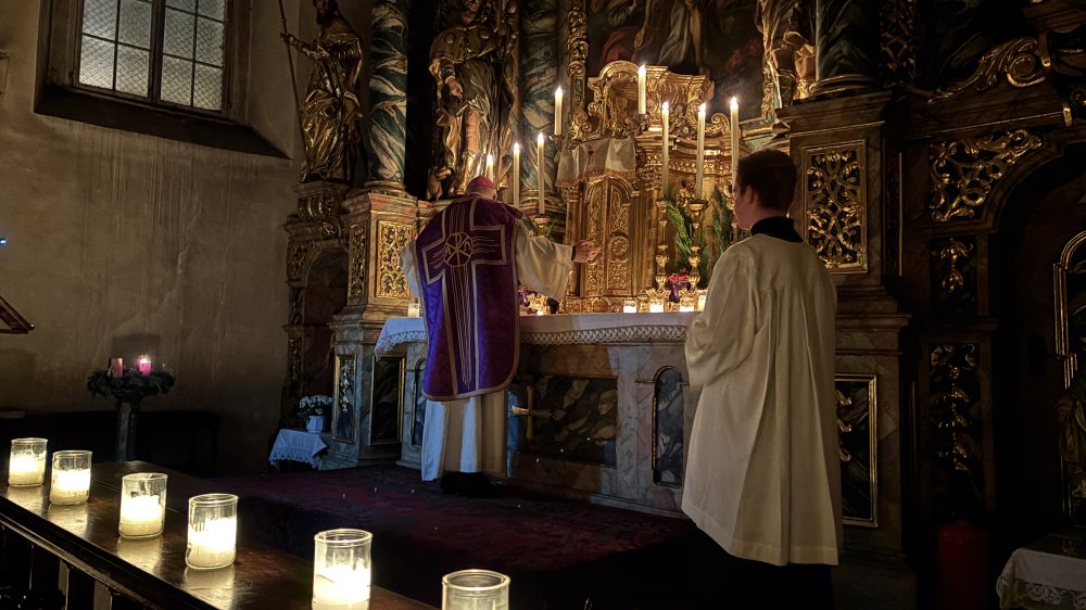An jedem Donnerstag im Advent wird in der Bürgerspitalskirche eine Rorate-Messe gefeiert. |  © Foto: Stadtpastoral