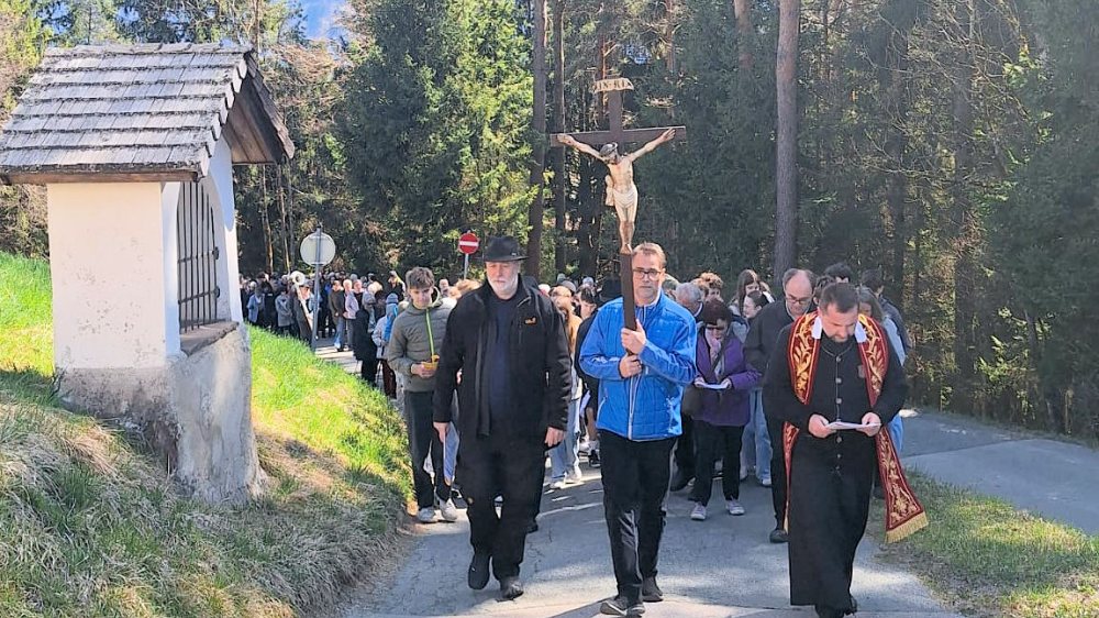 Dekanatskreuzweg 2025.  |  &copy; Foto: Sonja Kucher.