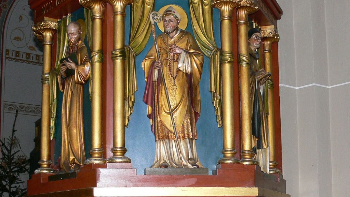 Pfarrkirche St. Martin in der Ortschaft Hundersingen, Landkreis Baden-Würtemberg. Die Kanzel mit der Figur des hl. Alfons von Liguori. 

 (von Photo: Andreas Praefcke [GFDL  CC BY 3.0  (https://creativecommons.org/licenses/by/3.0)], vom Wikimedia Commons)