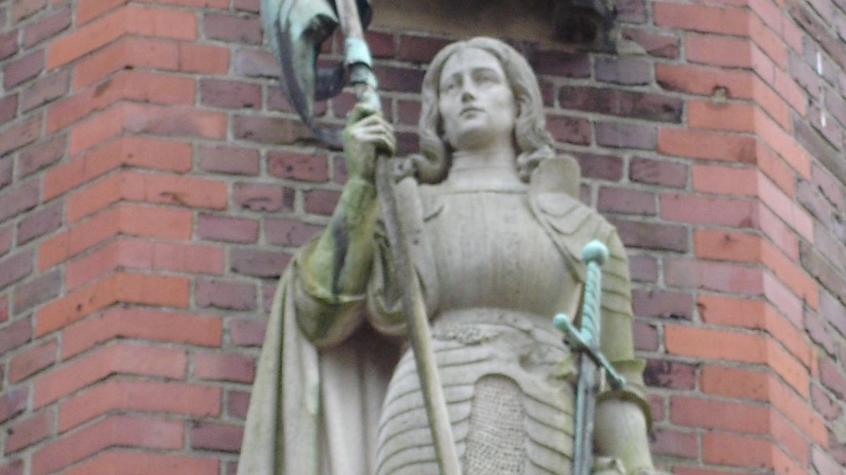 Skulptur des heiligen Viktor an der Pfarrkirche St. Viktor in Xanten-Birten in Nordrhein-Westfalen (von User:Xantener [GFDL (http://www.gnu.org/copyleft/fdl.html)], vom Wikimedia Commons)