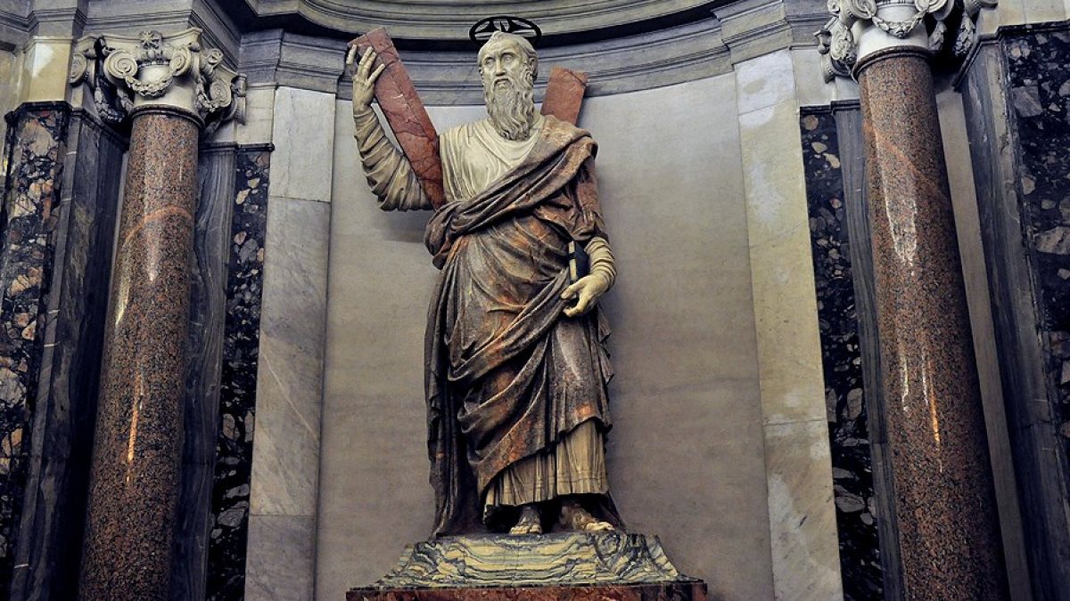 Monumentalfigur des hl. Andreas im Petersdom in Rom (Andreas Faessler [CC BY-SA 3.0 (https://creativecommons.org/licenses/by-sa/3.0)], von Wikimedia Commons)