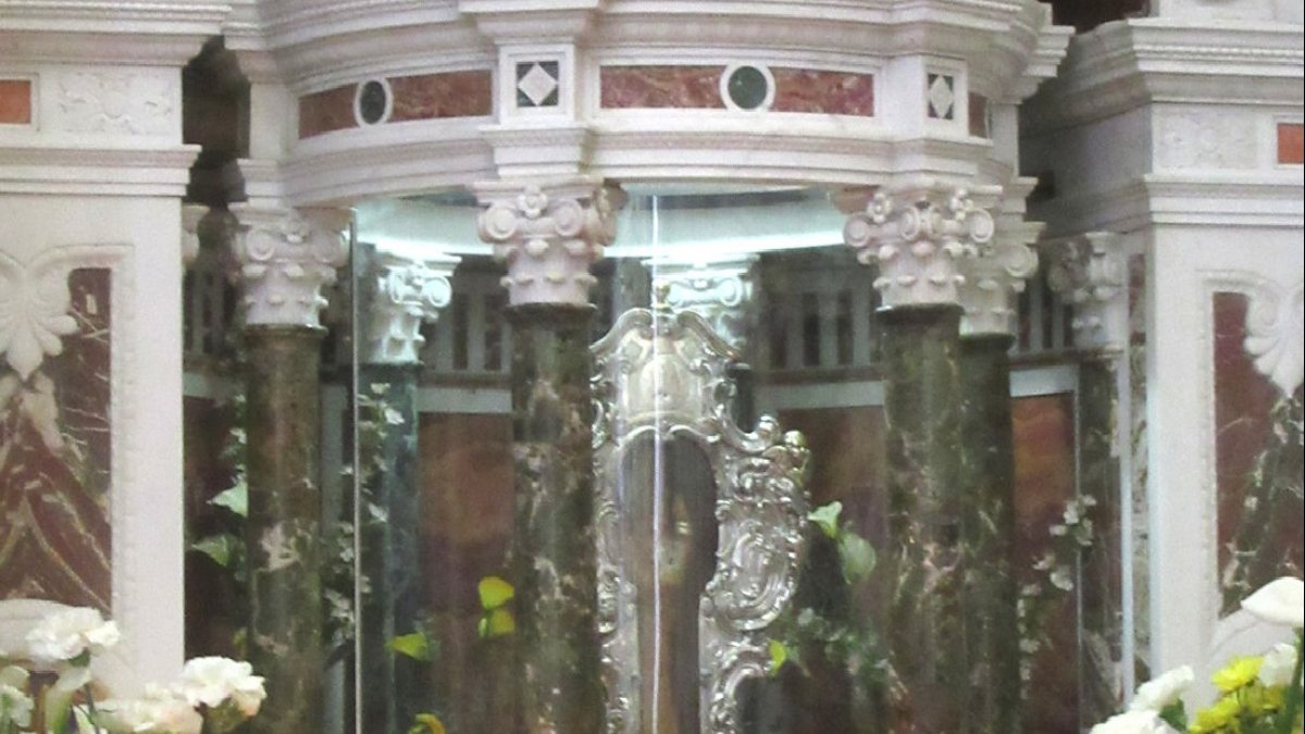 Armreliquie des Hl. Franz Xaver in der Kirche del Gesu in Palermo (Joachim Schäfer - <a href="https://www.heiligenlexikon.de">Ökumenisches Heiligenlexikon</a>)