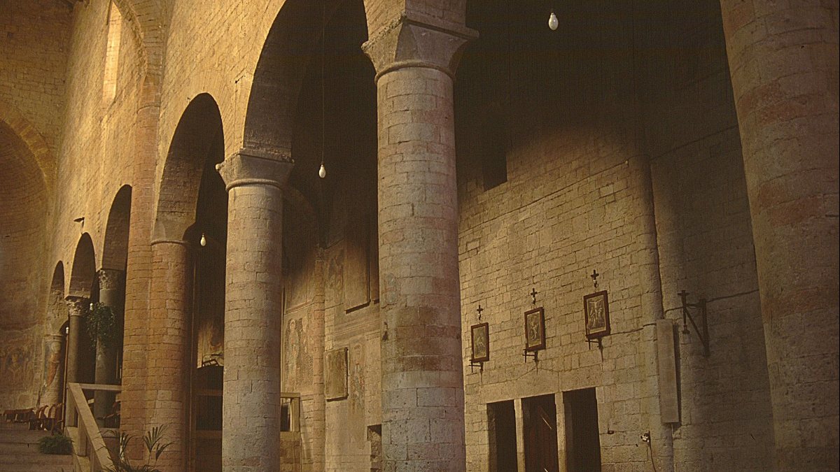 In der Basilika San Gregorio Maggiore in Spoleto werden die Gebeinde der Heiligen aufbewahrt. (Ziegler175 [CC BY-SA 3.0 (https://creativecommons.org/licenses/by-sa/3.0)], from Wikimedia Commons)