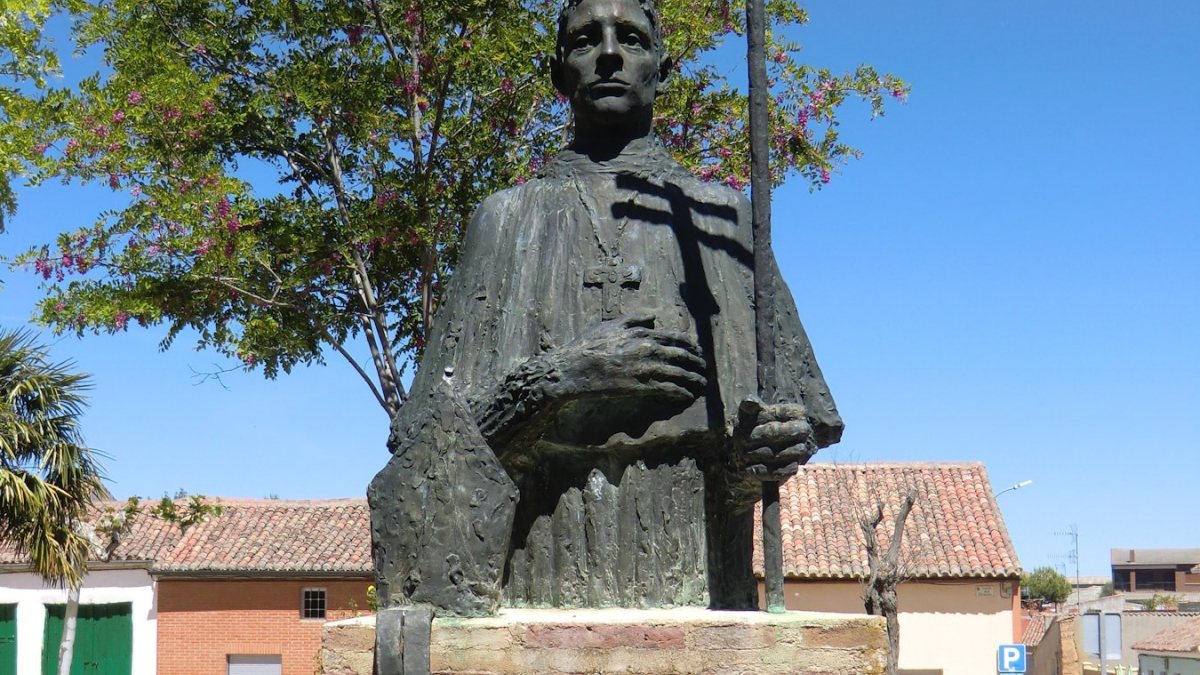Denkmal der vor dem Hl. Turibius geweihten Kirche in Mayorga. (Joachim Sch&auml;fer - <a href="https://www.heiligenlexikon.de">&Ouml;kumenisches Heiligenlexikon</a>)